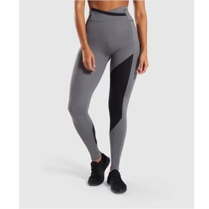 Gymshark Asymmetric Leggings Smokey Gray/black size Medium